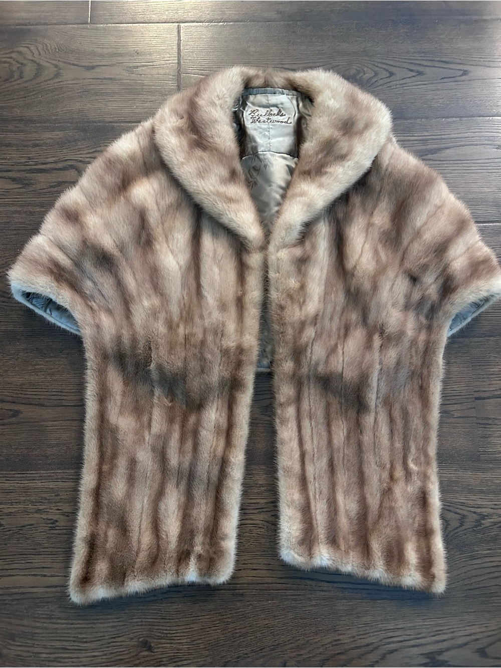 Bullocks Vintage Beige Mink Wrap with front exterior pockets